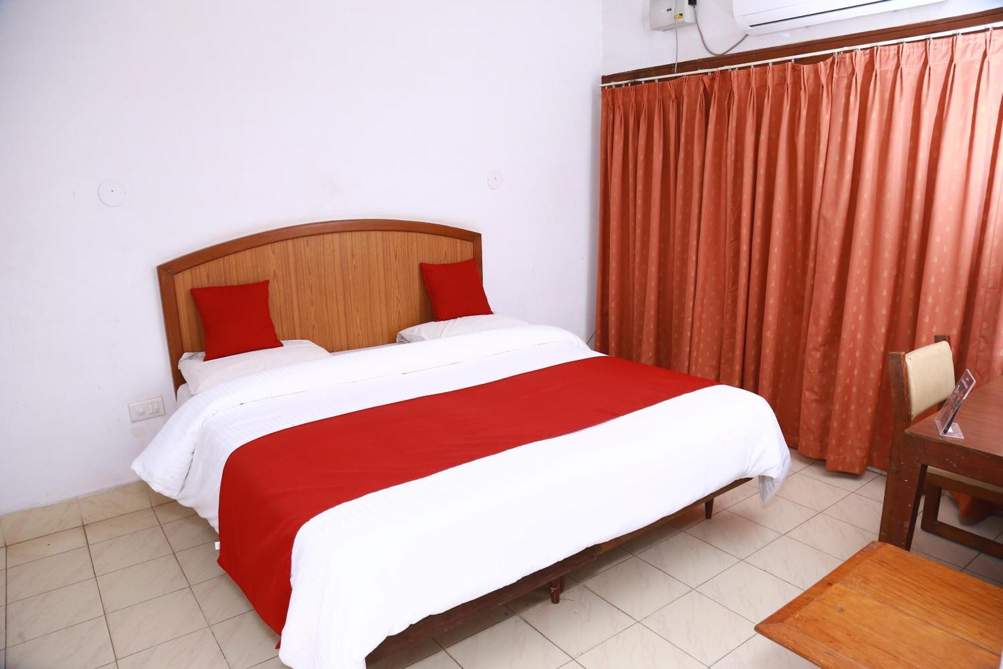Hotel Nandanam Guruvāyūr Εξωτερικό φωτογραφία